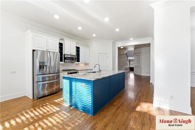 Building Photo - 6961 Fellowship Ln