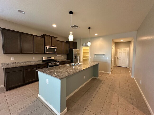 Building Photo - Single Level Home with Split Floor Plan, D...