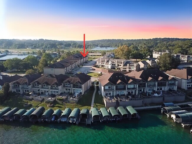 Building Photo - 17570 Hwy 105 W