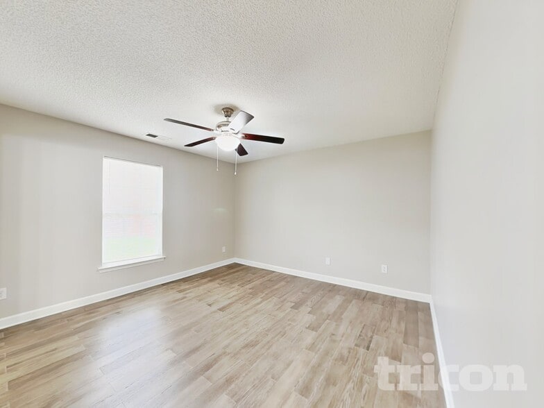 Building Photo - 967 Ashland Ave