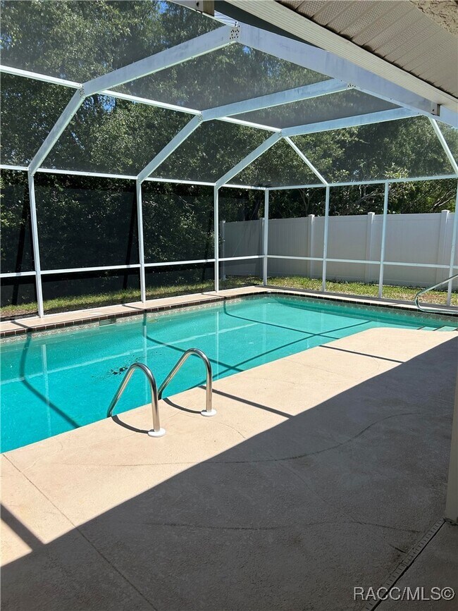 Building Photo - 3937 W Featheredge Ct