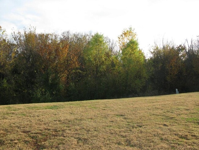 Building Photo - 3540 SE 96th St