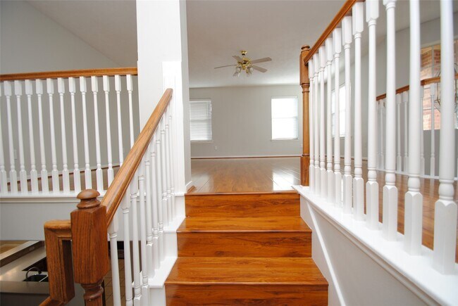 Building Photo - 1115 Oxford Mills Ln