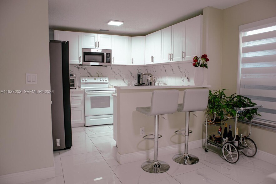 Building Photo - 15022 SW 143rd Ter