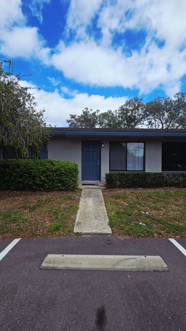 Building Photo - 555 Northlake Blvd