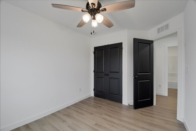 Building Photo - 3311 Stoneway Ct