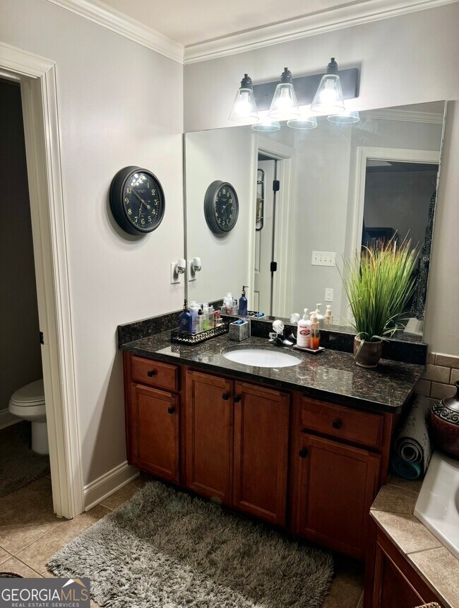 Building Photo - 2249 Ewell Park Dr NW