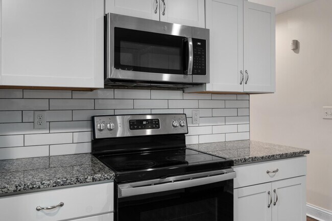 Building Photo - 1707 Kent St