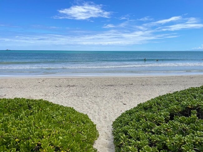 Building Photo - Private Lane - Kailua Beach! Fully Furnished ALL utilities included.
