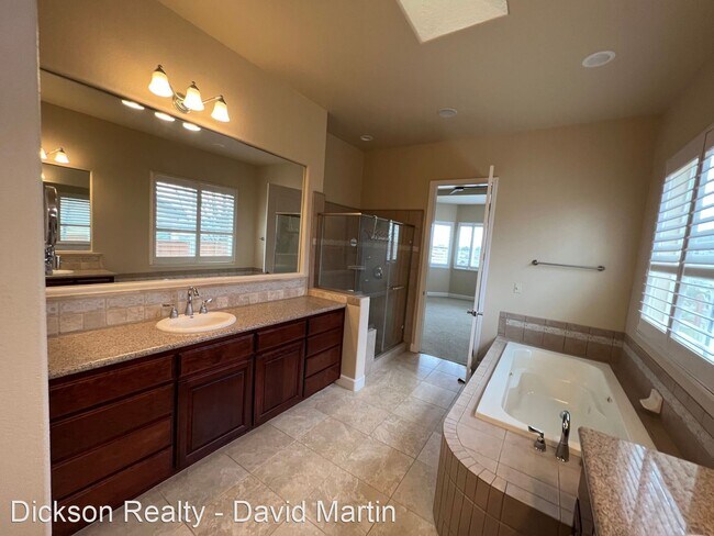 Building Photo - 4 br, 2.5 bath House - 7740 Harvest Hill Ln