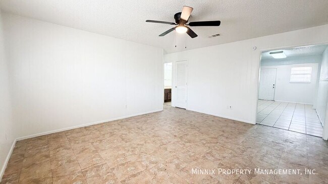 Building Photo - 7306 Avenue W