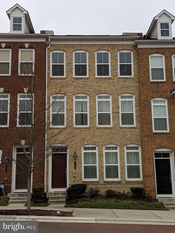 Building Photo - 3059 Waterloo Ln