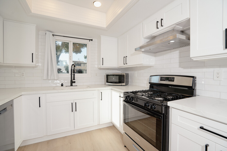 Building Photo - 522 17th St