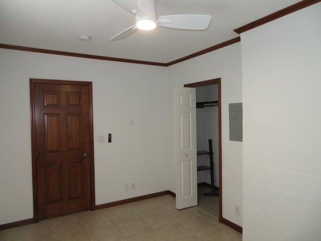 Building Photo - 340 Fleming Ave