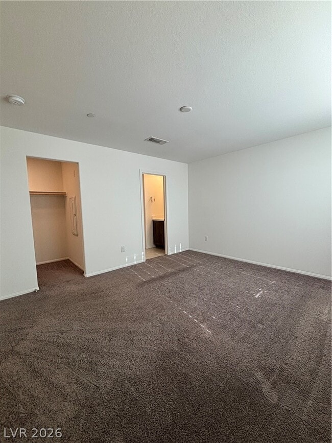 Building Photo - 5672 Sartorial St