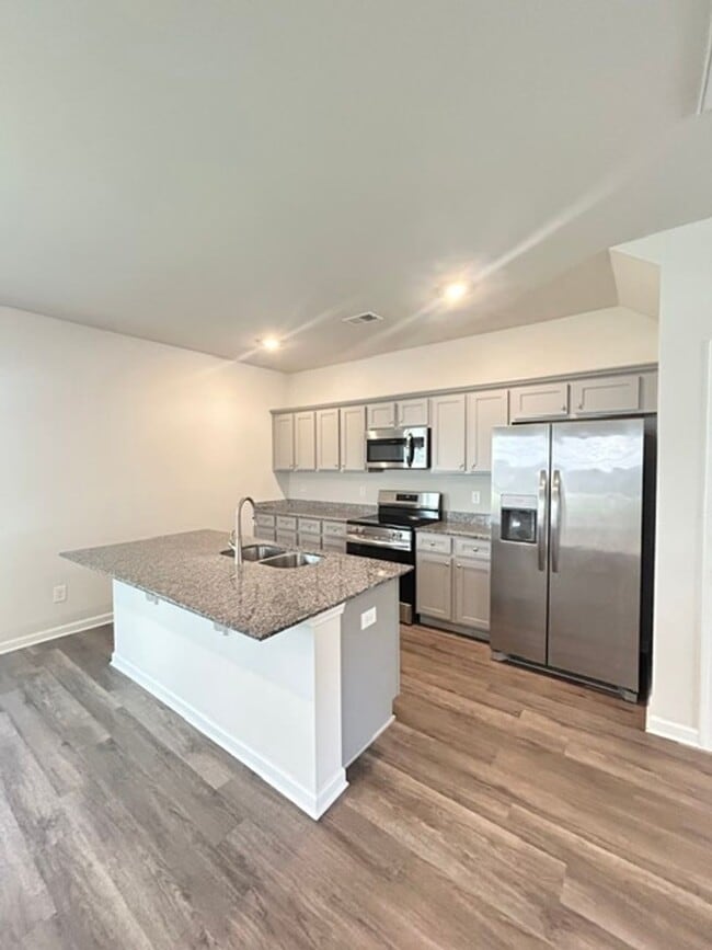 Building Photo - READY FOR YOU IN HARBISON GROVE