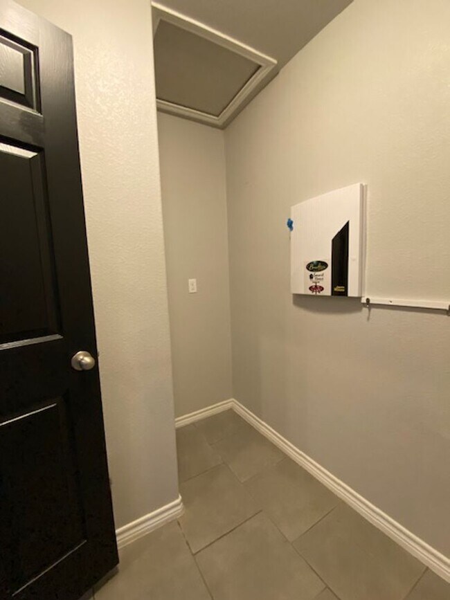 Building Photo - WELCOME TO YOUR CHARMING HOME AT THE COTTA...