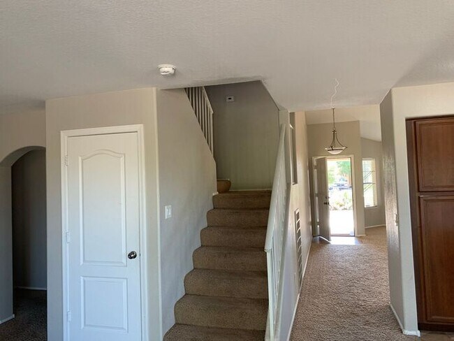 Building Photo - COMING SOON! Beautifu;l 4Bed/2.5Bath, Private Pool Home!