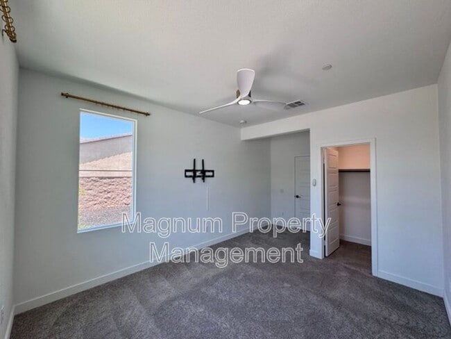 Building Photo - 34118 Willow Stone St