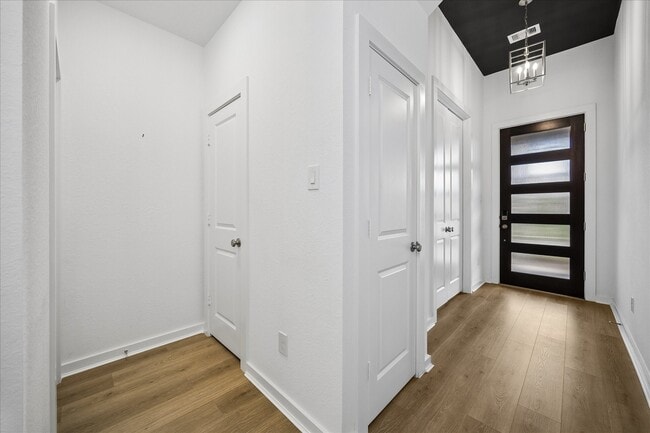 Building Photo - 15823 Bird of Paradise Dr