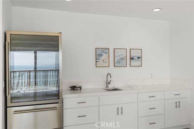 Building Photo - 1045 Gaviota Dr Unit B