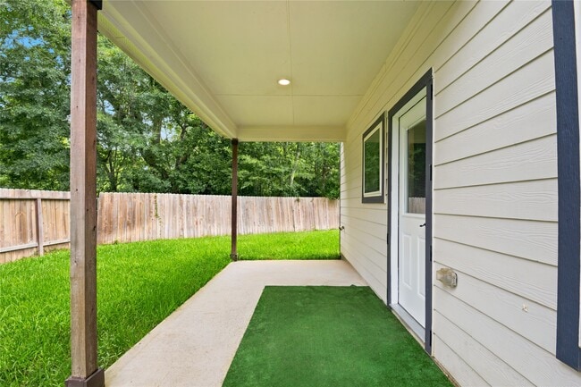 Building Photo - 1202 Vilamoura Ct
