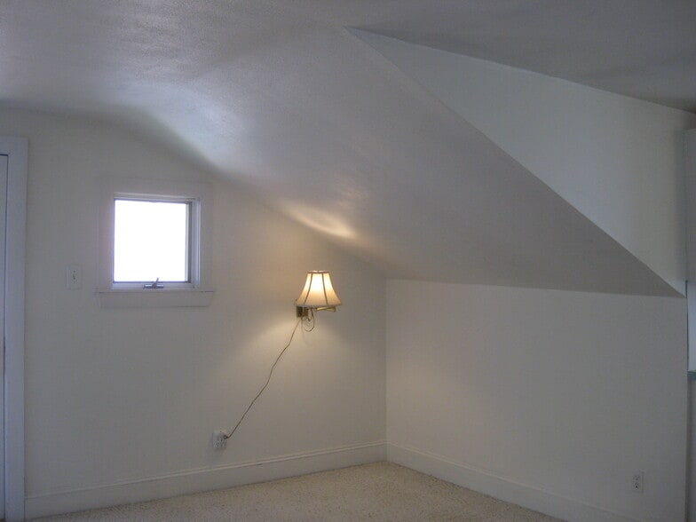 Building Photo - 300 Inman Terrace