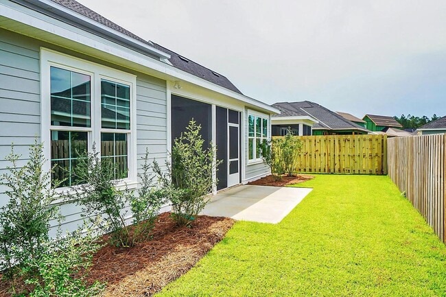 Building Photo - 22 Roundwood Dr