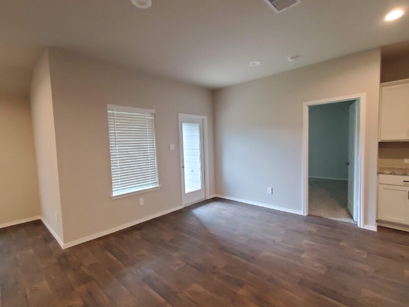 Building Photo - 3606 Crimson Embers Ln
