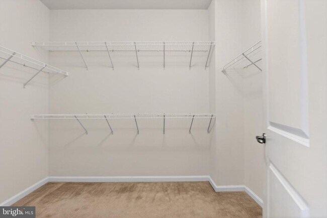 Building Photo - 8129 Greenbelt Station Pkwy