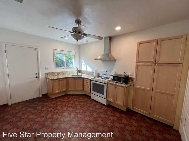 Building Photo - 1 br, 1 bath House - 1514 Scenic Dr