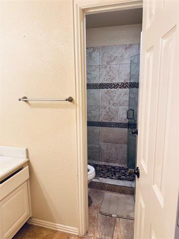 Building Photo - 2805 Glen Hollow Dr