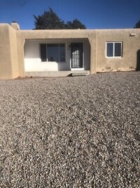 Building Photo - BEAUTIFUL THREE BEDROOM HOME FOR RENT!