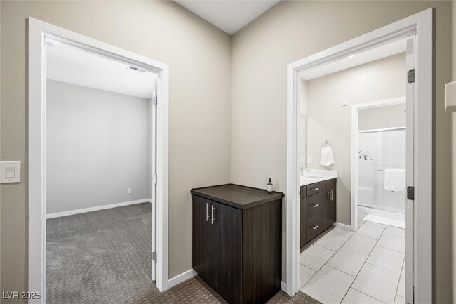 Building Photo - 11236 Rainbow Peak Ave