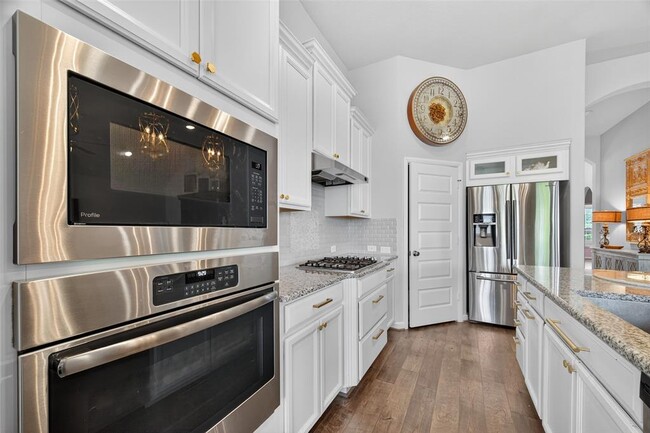 Building Photo - 4821 La Piedra Ln