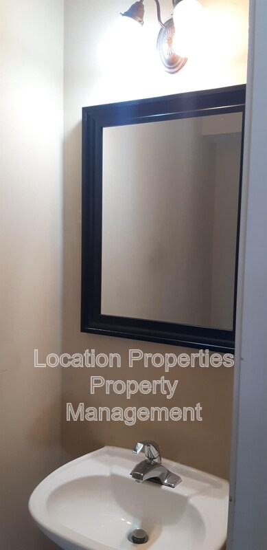 Building Photo - 4412 W 24th Pl