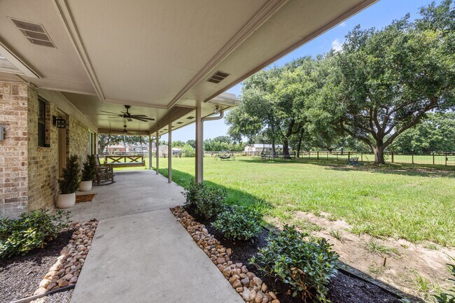 Building Photo - 21503 Fones Rd