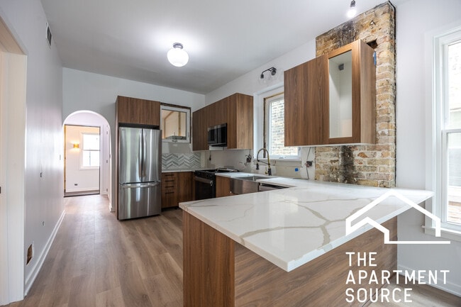 Building Photo - 2202 W Erie St