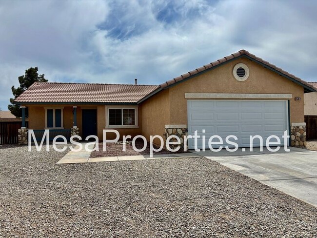 Building Photo - 15307 Ross Dr