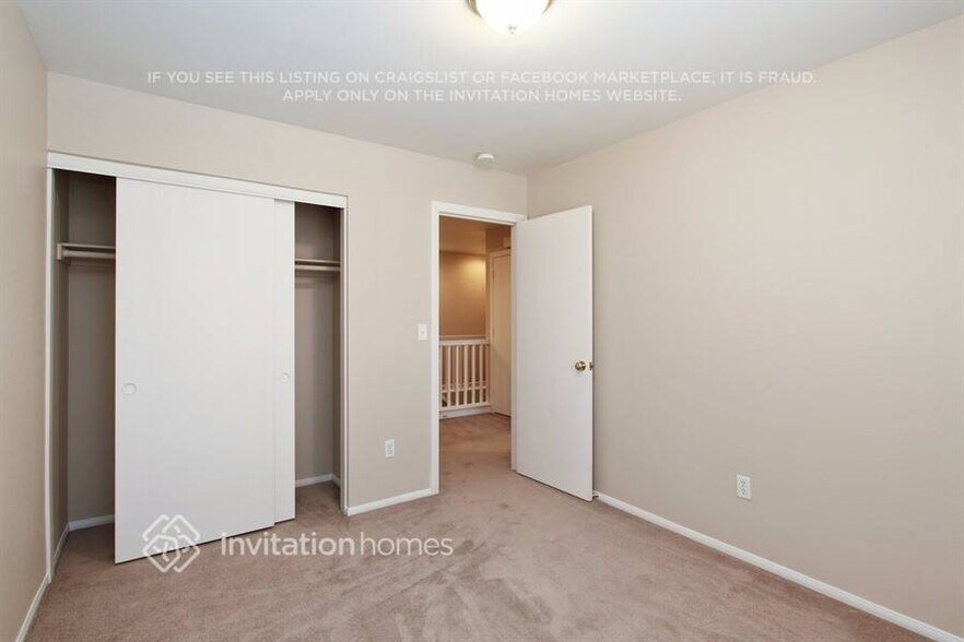 Building Photo - 9428 Warm Waters Ave