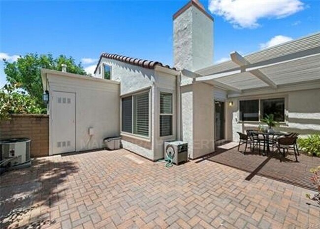 Building Photo - Beautiful Home in Irvine