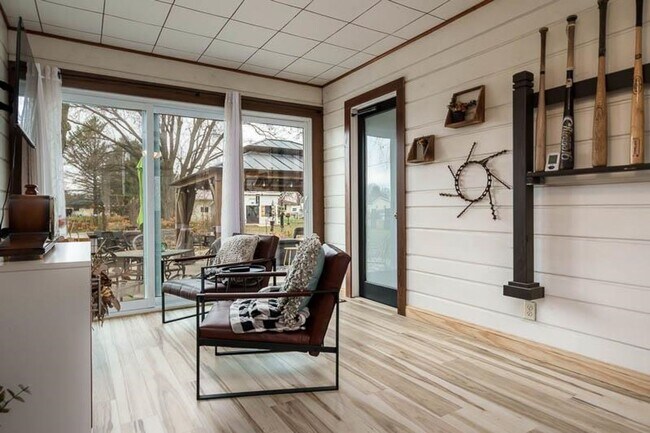 Building Photo - 3 Bedroom 2 Bathroom Home in Turner School District