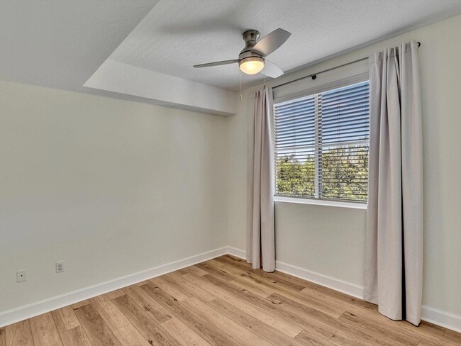 Building Photo - 1405 Renaissance Way