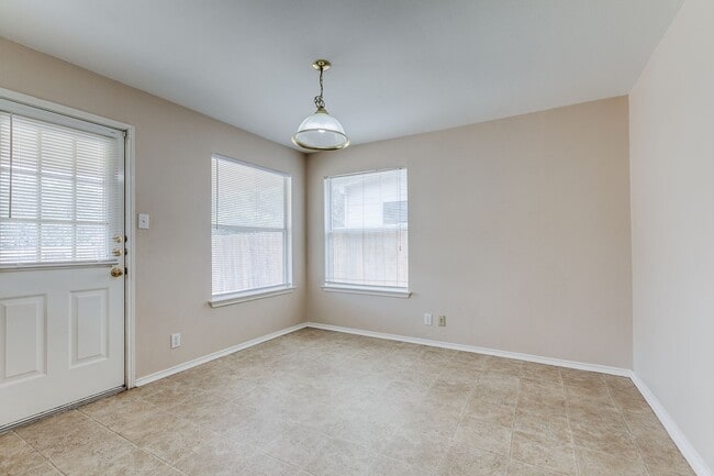 Building Photo - 4-BEDROOM IN SPRING VISTAS, NORTHSIDE I.S.D.