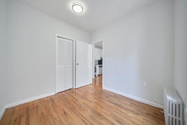 Building Photo - 2 bedroom in NEW YORK NY 10018