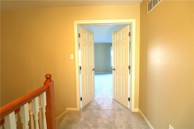 Building Photo - 2014 Trillium Ct