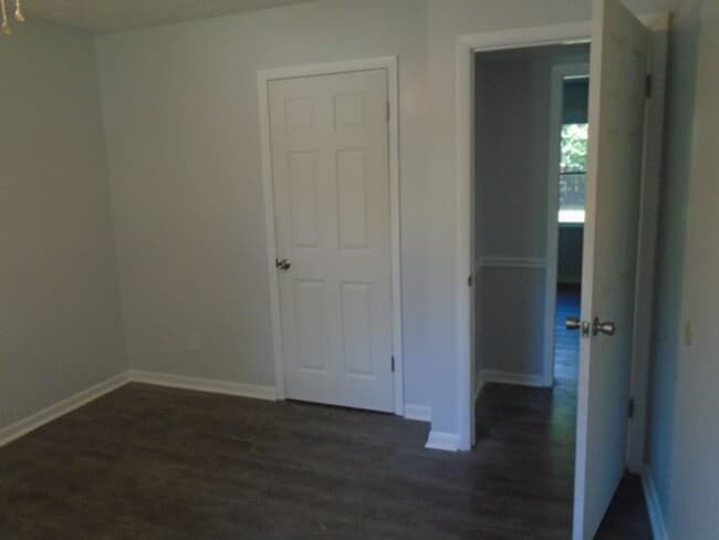 Building Photo - Village Green subdivision