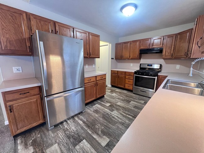 Building Photo - 4493 Pleasantview Ct NE