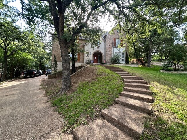 Building Photo - 4 Timberline Ct
