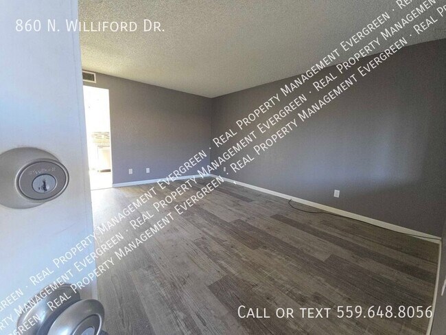 Building Photo - 860 N Williford Dr